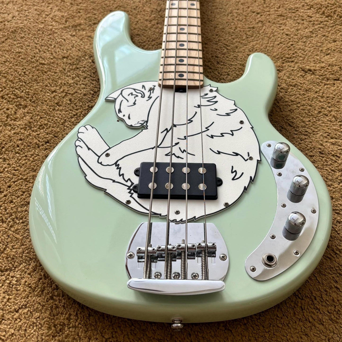 Meowsic Man Stingray Bass Cat Pickguard