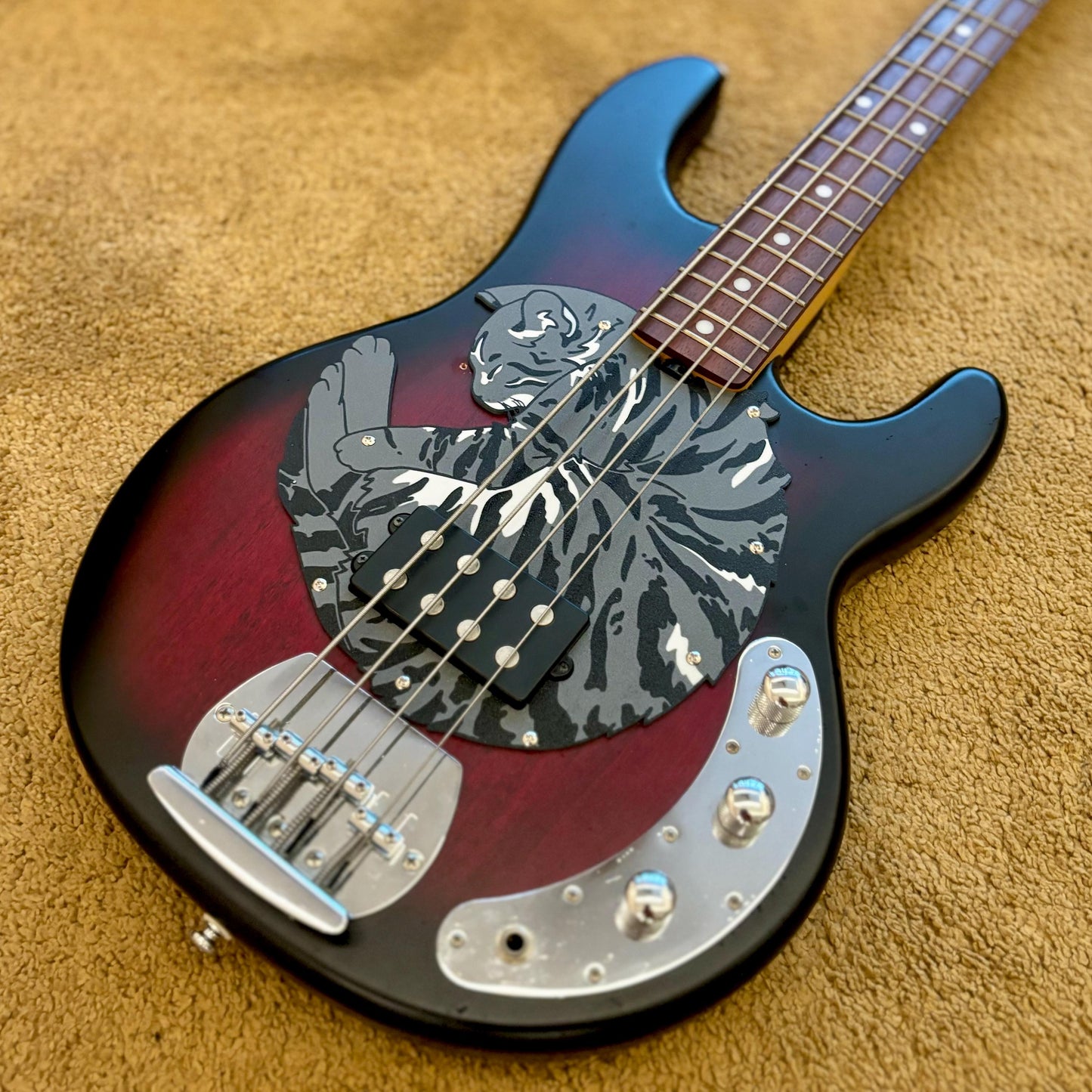 Meowsic Man Stingray Bass Cat Pickguard