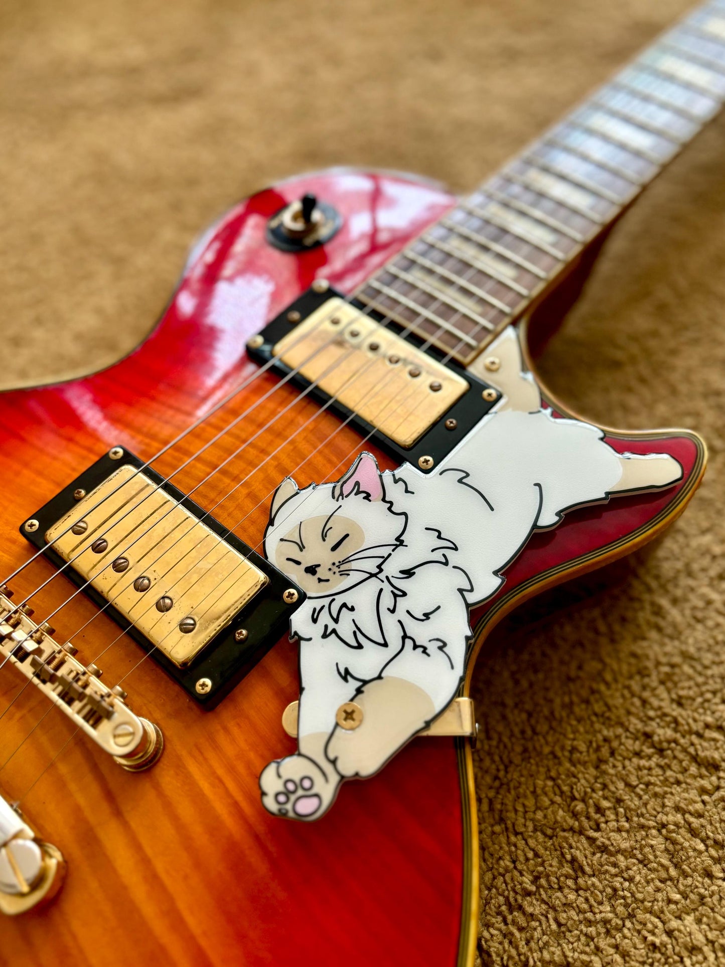Les Paul Cat Pickguard | Les Paw