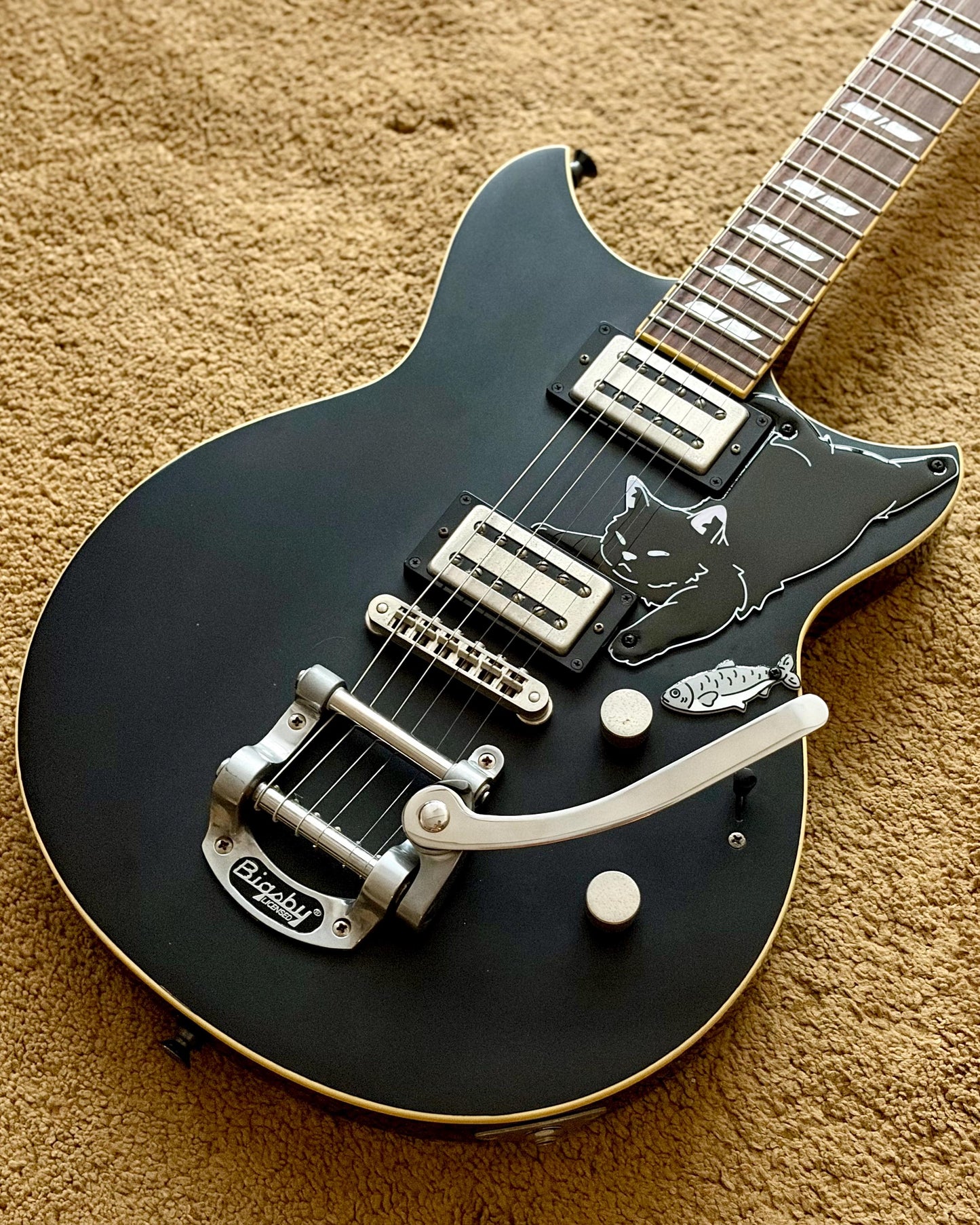 Cat guitar pickguard for Yamaha Revstar RS720B | "Catstar" | Fun guitar gift for Yamaha Electric Guitar