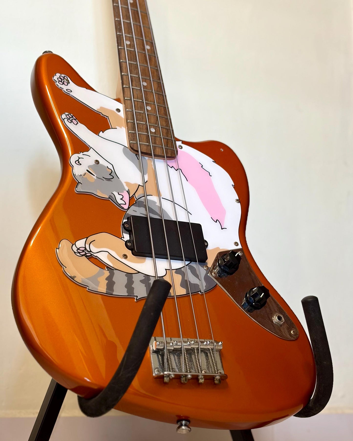 Jaguar Cat Pickguard - Custom 3D Printed Pickguard for Squier Affinity Jaguar Bass